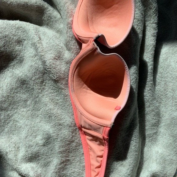 Victoria’s Secret Swim | 34B *top only* 💖 - Picture 5 of 6